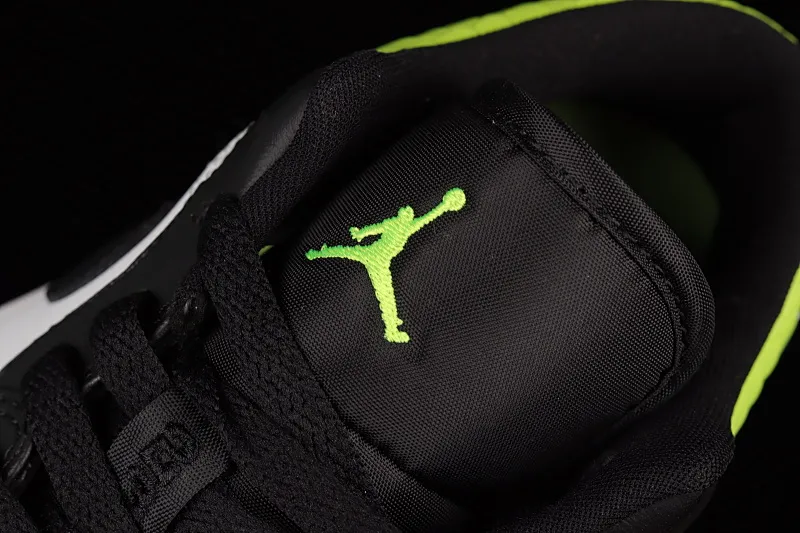 All categories Air Jordan Jordan series basketball shoes Air Jordan 1 Low Z version Air Jordan 1 Low AJ1 Joe 1 Green Snake Low-top cultural basketball shoes DX4446-301
